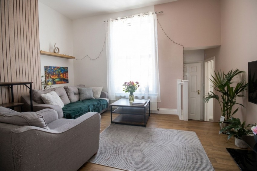 Images for Hyde Gardens, Eastbourne, BN21