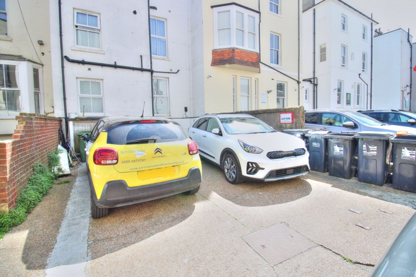 Images for Hyde Gardens, Eastbourne, BN21