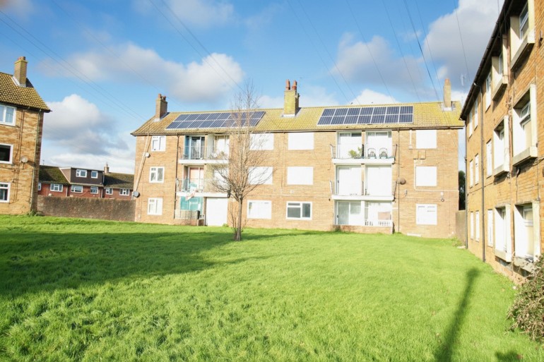 Etchingham Road, Eastbourne, BN23