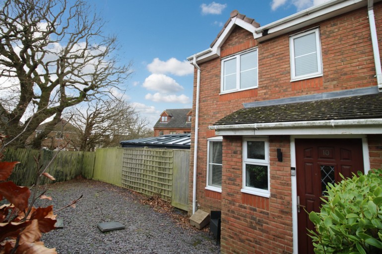 Beaulieu Drive, Stone Cross, BN24