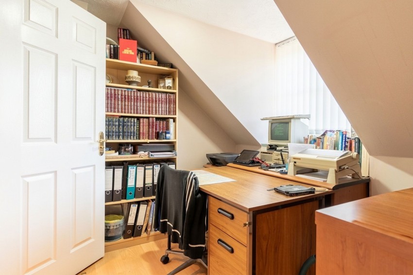 Images for Beaulieu Drive, Stone Cross, BN24