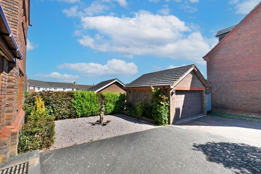 Images for Beaulieu Drive, Stone Cross, BN24