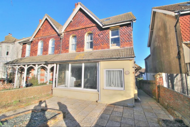 Willingdon Road, Eastbourne, BN21