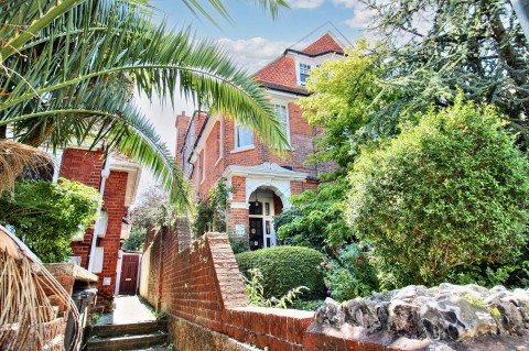 View Full Details for Southfields Road, Eastbourne, BN21